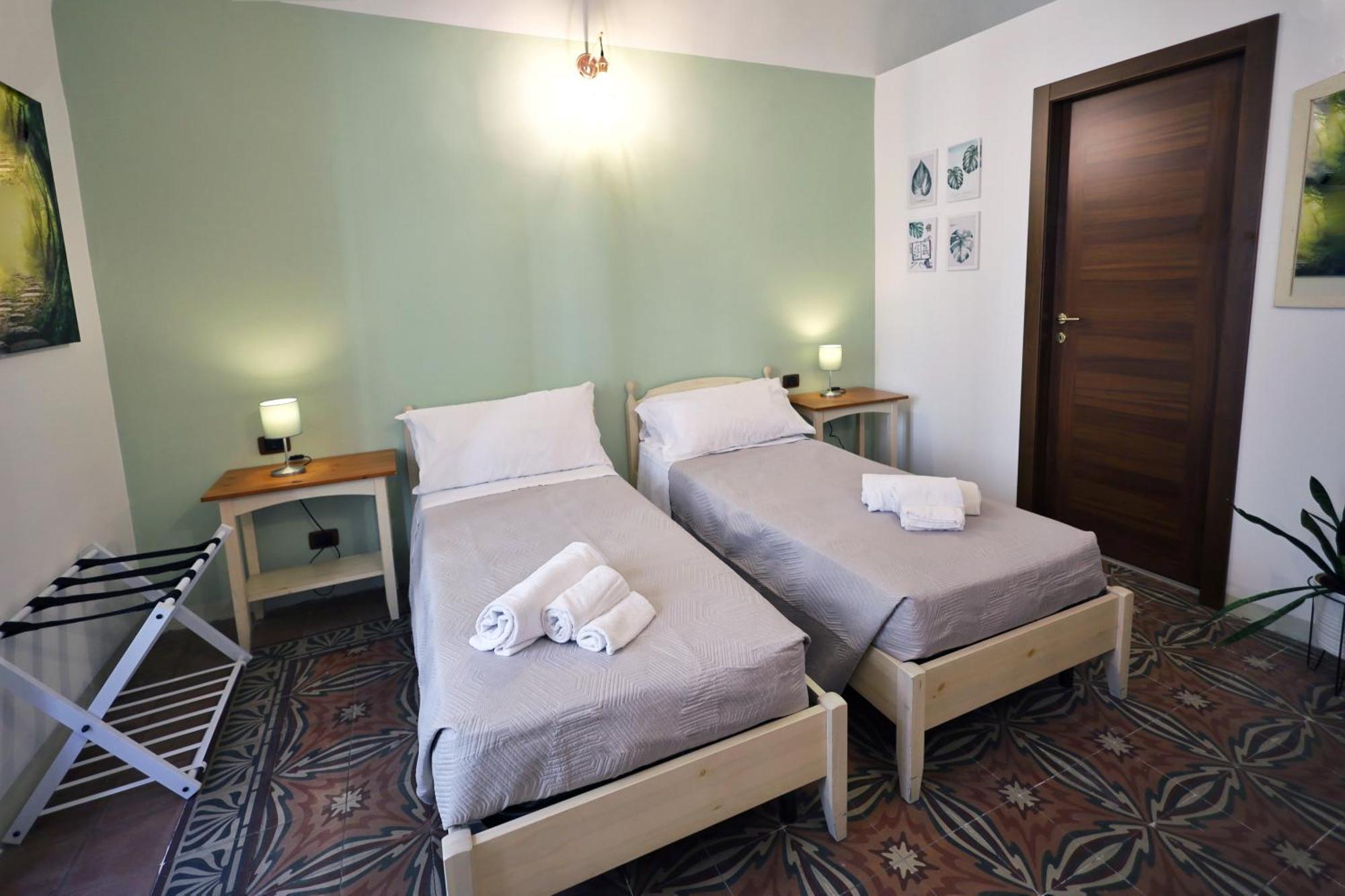 Cataneasy Rooms Exterior photo